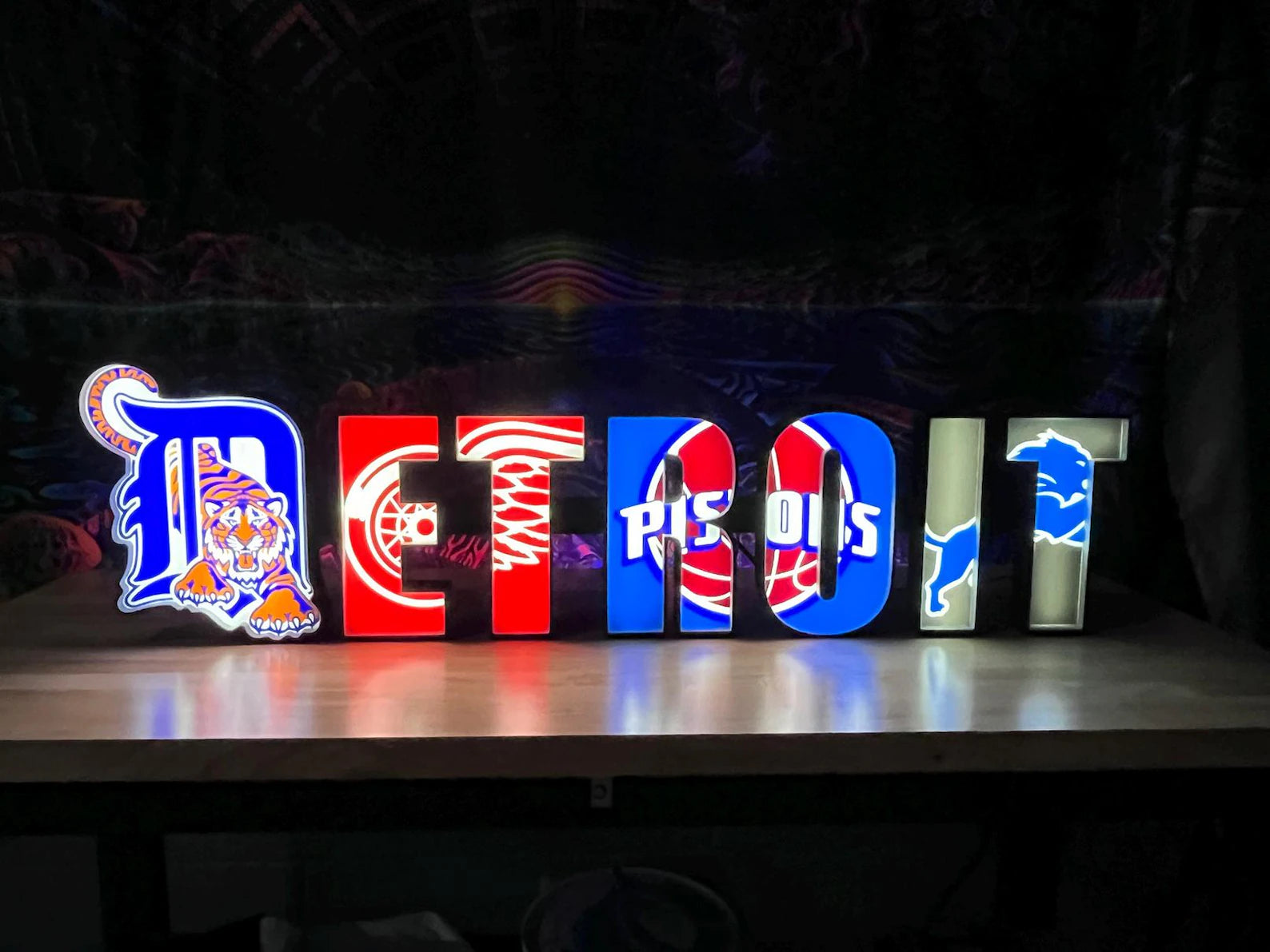 Detroit - Sport Teams big- Graphic 3D Printed LED Wall Sign - White LED - Huge Neon Sign - Sports Fan Gift, Mancave